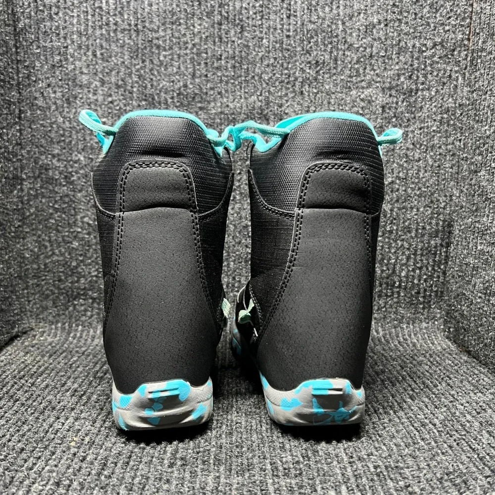 Burton‎ Grom BOA Snowboard Boots Kids 1K Black Blue Winter Sports Gear 15089101